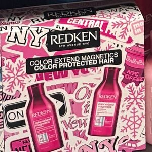 Redken Color Extend Magnetics Hair Care Duo - Pink